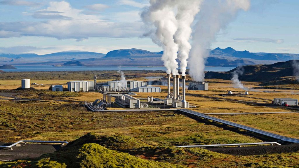 Felicitaciones a Halliburton y Geothermal Development Company – CeraPhi Energy por celebrar un acuerdo para promover sus aspiraciones de energía geotérmica en el Reino Unido y EE. UU.