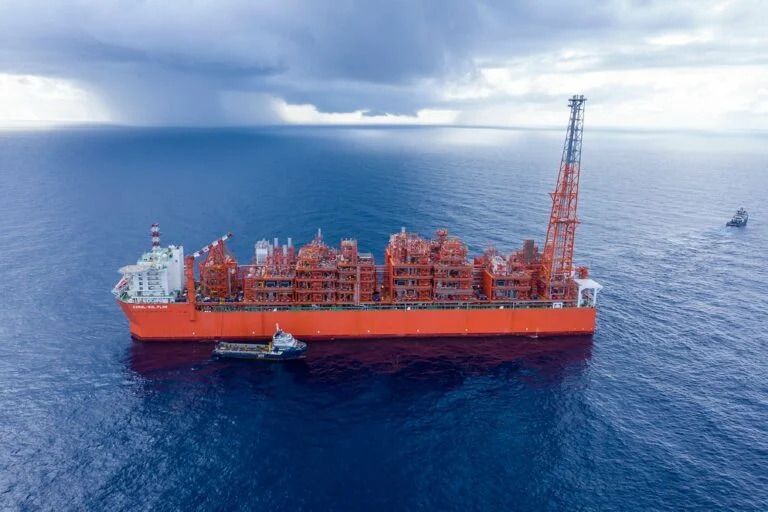 Nigeria and Mozambique: Eni Shifts Focus and Celebrates LNG Milestone 🎉